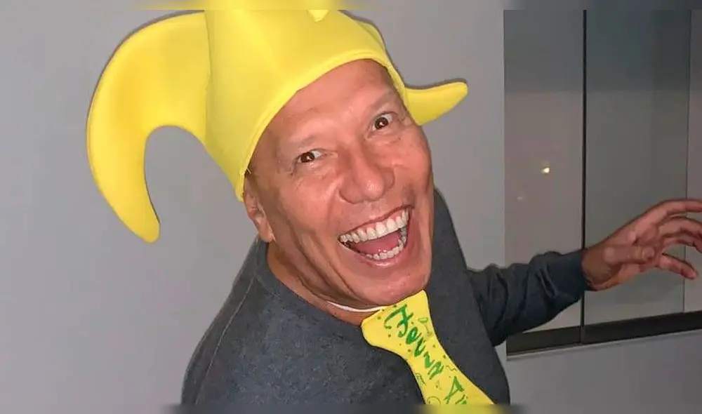 El cantante entonó el tema de Pedro Suárez Vértiz para enviar un mensaje durante este aislamiento social.