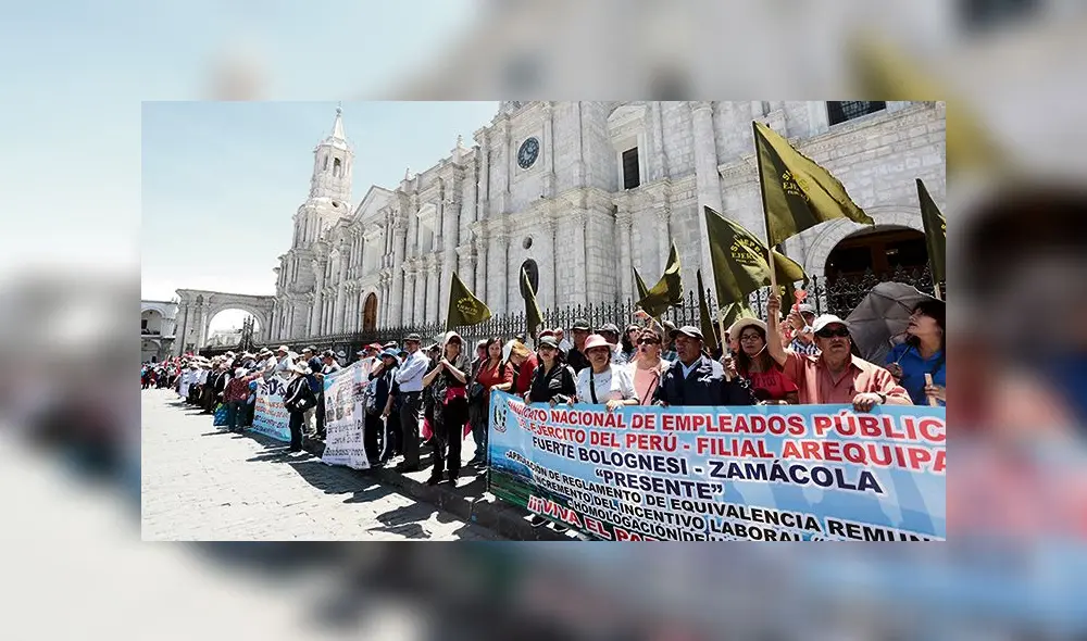 PROTESTA TRABAJADORES ESTATALES 