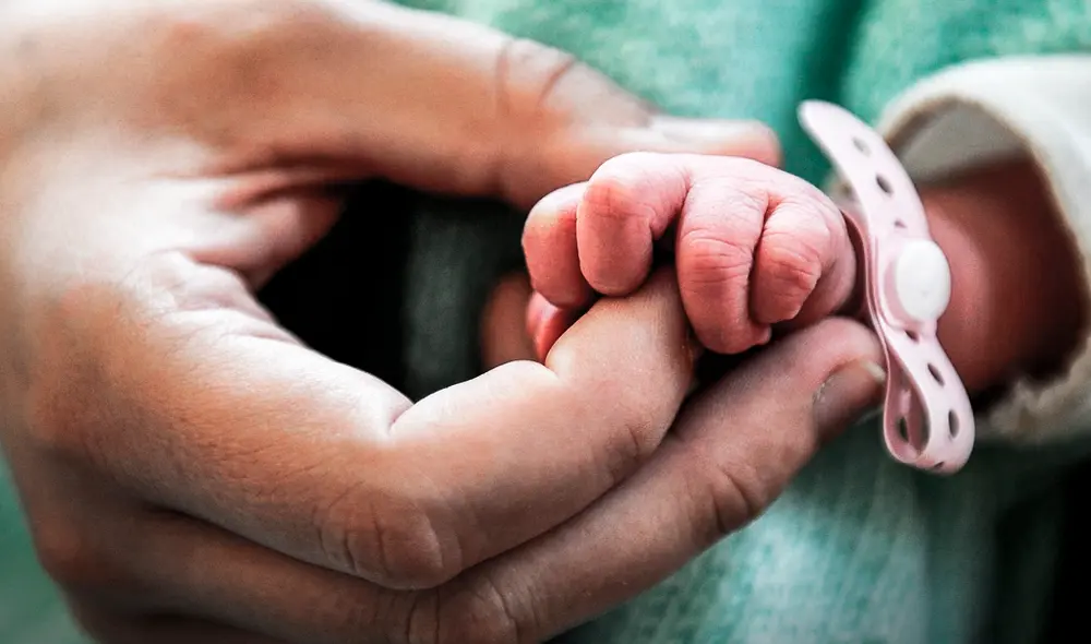 La lactancia en duelo o duelo perinatal, un proceso difícil y real que muchas madres viven al no tener a sus bebés entre sus brazos. Foto: AFP La lactancia en duelo o duelo perinatal, un proceso difícil y real que muchas madres viven al no tener a sus bebés entre sus brazos. Foto: AFP