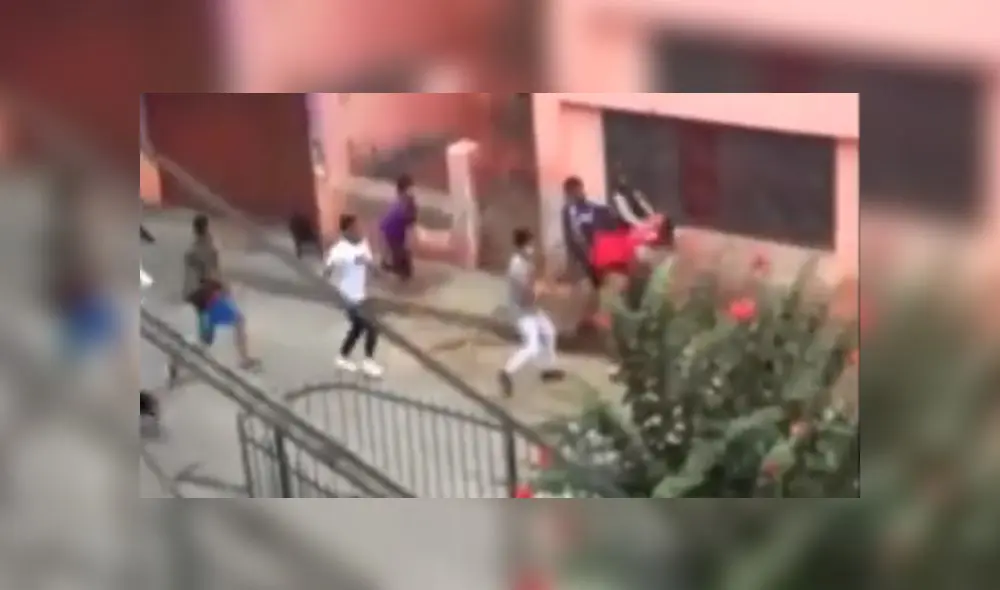 Durante la pelea, los sujetos también habrían usado armas punzocortantes. (Foto: Captura de video / ATV Noticias)