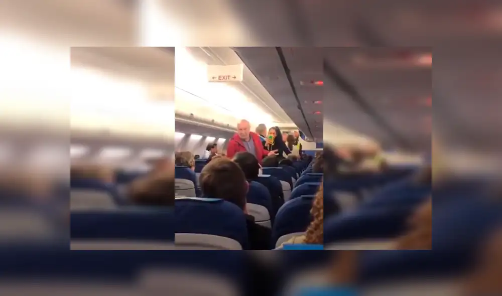 Ancianos fueron expulsados de avión por no hablar inglés [VIDEO]