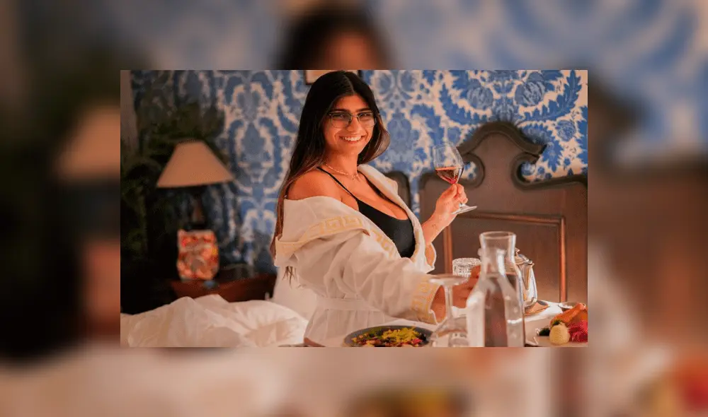 Pareja de Mia Khalifa hace extraña practica en cuerpo de actriz [VIDEO]