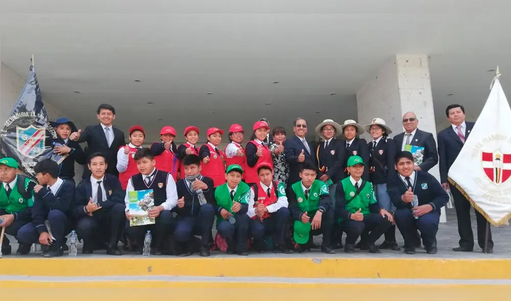 Escolares recolectan más de 11 toneladas de material reciclable. Escolares recolectan más de 11 toneladas de material reciclable.