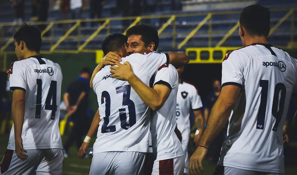 Cerro Porteño venció 1-0 a Sportivo Luqueño por la fecha 12 de la Primera División de Paraguay. Foto: @CCP1912oficial Cerro Porteño venció 1-0 a Sportivo Luqueño por la fecha 12 de la Primera División de Paraguay. Foto: @CCP1912oficial