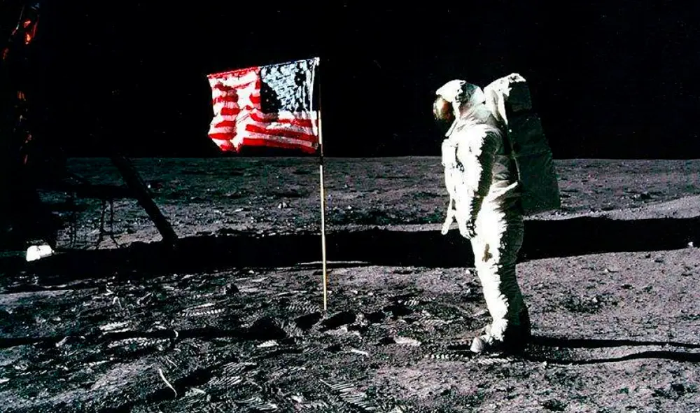 La NASA lidera el programa Artemis que busca mandar a la primera mujer y a un hombre a la superficie lunar en 2024. Foto: EFE