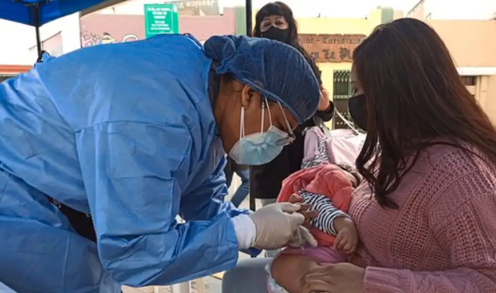 El doctor Víctor Bacini, director general de la DIRIS Lima Sur, aseguró que estas intervenciones se realizan en el marco de la reactivación del primer nivel de atención. (Foto: Minsa)