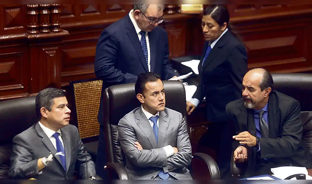Exhortan a bancadas a no ir con Fuerza Popular en próxima Mesa Directiva Exhortan a bancadas a no ir con Fuerza Popular en próxima Mesa Directiva