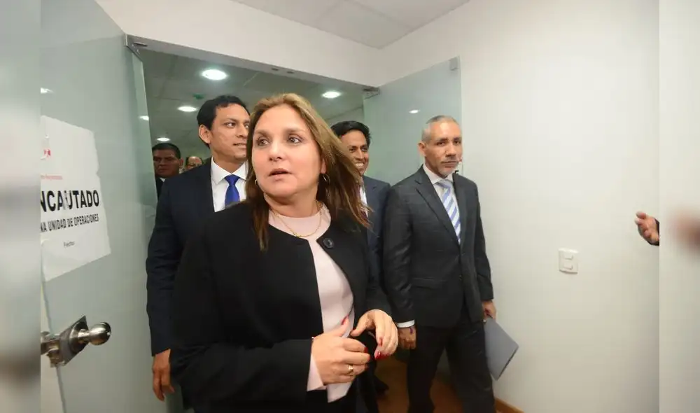 Ministra defiende cumplimiento de sentencias constitucionales