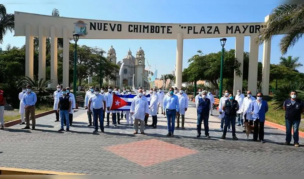 Médicos y enfermeros cubanos llegaron a Chimbote