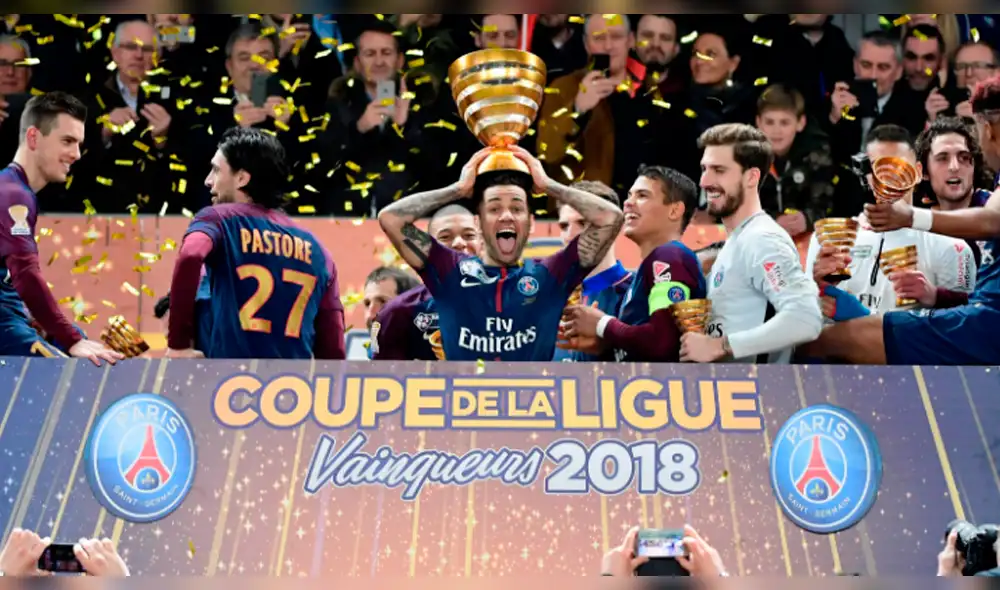 Dani Alves es el futbolista más laureado de la historia