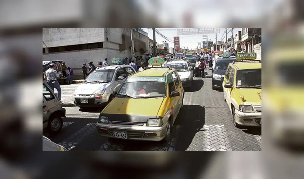 Regidor pedirá que taxis con permiso vencido, puedan seguir trabajando por 200 días.