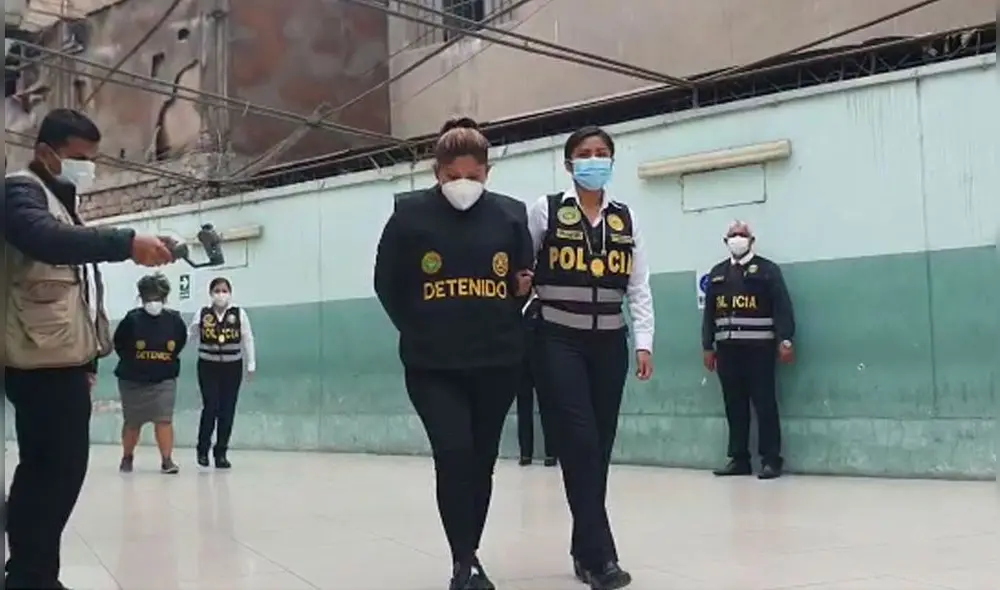 La implicada fue trasladada a la comisaría del sector. Foto: Jessica Merino/ URPI-GLR. La implicada fue trasladada a la comisaría del sector. Foto: Jessica Merino/ URPI-GLR.