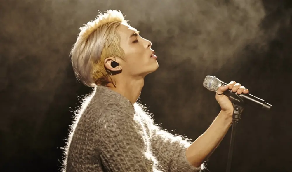 Kim Jonghyun nació el 8 de abril de 1990 en Seúl, Corea del Sur. Fue un destacado cantante, bailarín, compositor y escritor. Además, modelaba y era DJ de radio. Foto: @SHINee Kim Jonghyun nació el 8 de abril de 1990 en Seúl, Corea del Sur. Fue un destacado cantante, bailarín, compositor y escritor. Además, modelaba y era DJ de radio. Foto: @SHINee