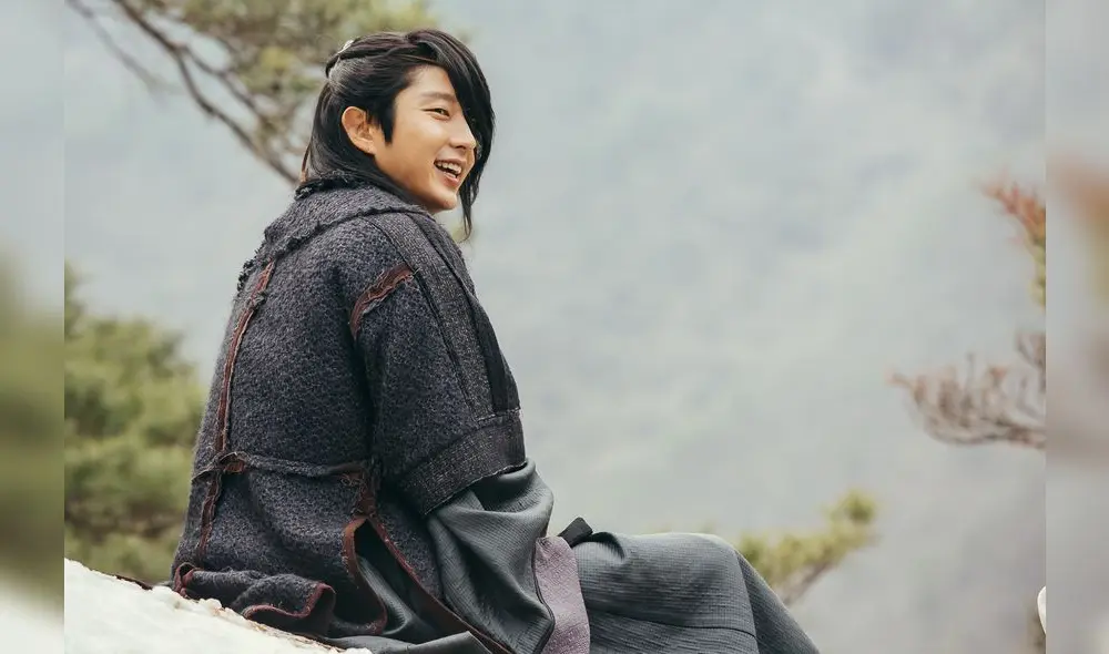 El actor coreano en Moon lovers (2016).