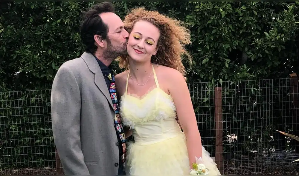 Hija de Luke Perry se pronuncia en las redes: "Todo está yendo muy deprisa"