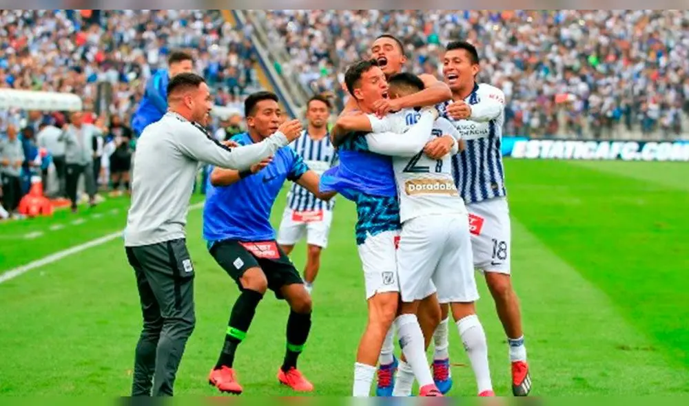 Alianza Lima rompió su 'maldición' y personalidades conocidas del medio lo celebraron con júbilo.