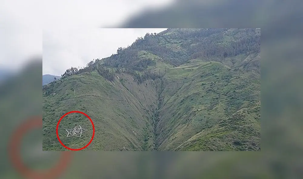 Militantes del APRA pintaron su símbolo de la estrella en el cerro Quisapata sin contar con ninguna autorización.