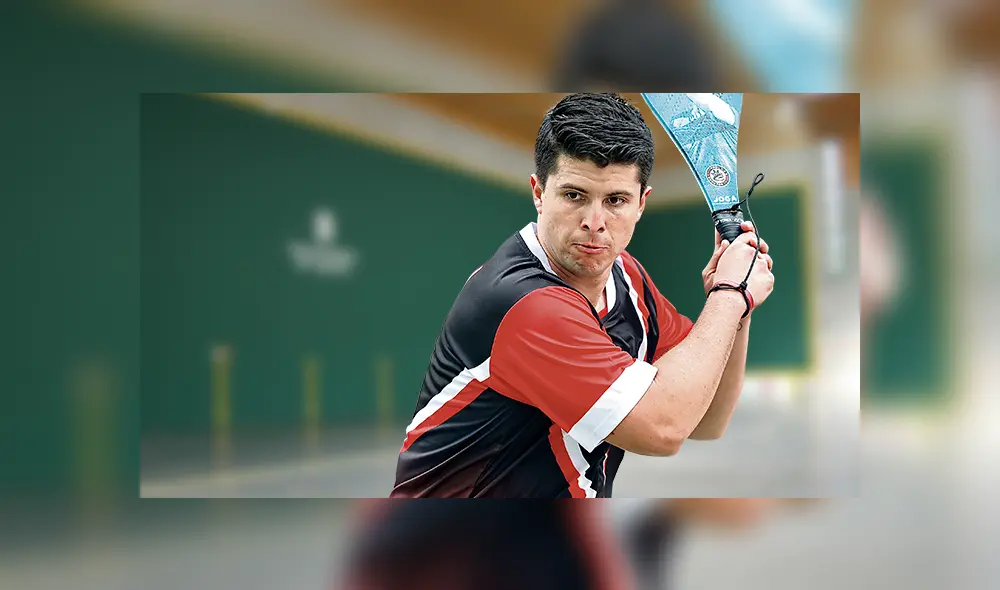 Dorado. Con la medalla de oro en los Panamericanos.