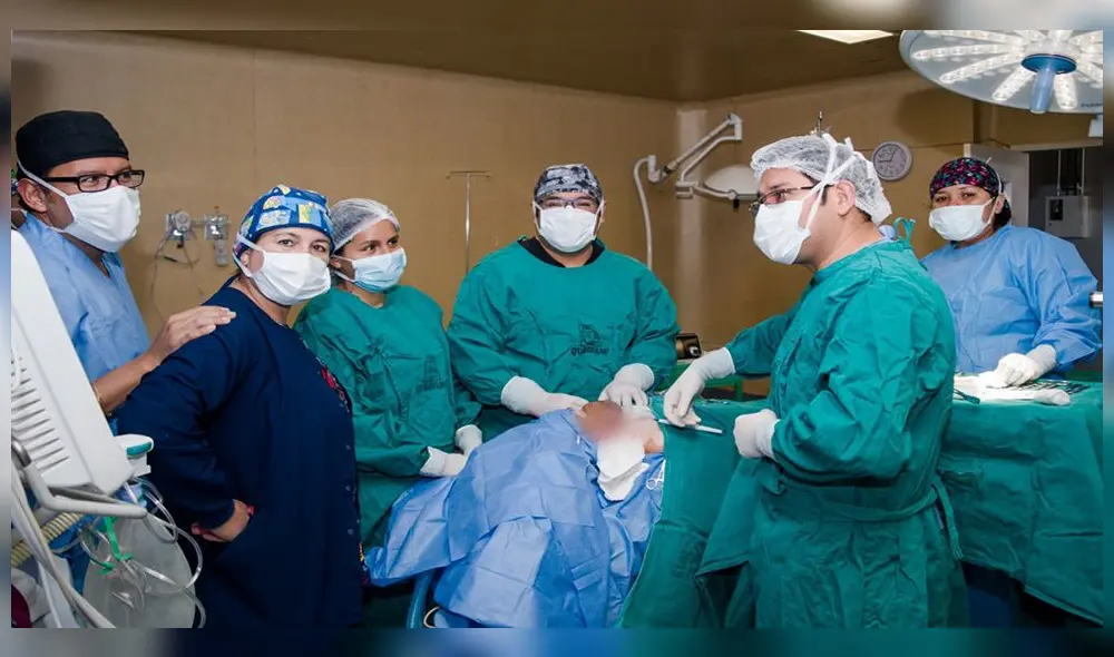 Médicos del hospital Antonio Lorena de Cusco realizaron una ardua labor al retirar el tumor del cuello de anciana. Médicos del hospital Antonio Lorena de Cusco realizaron una ardua labor al retirar el tumor del cuello de anciana.