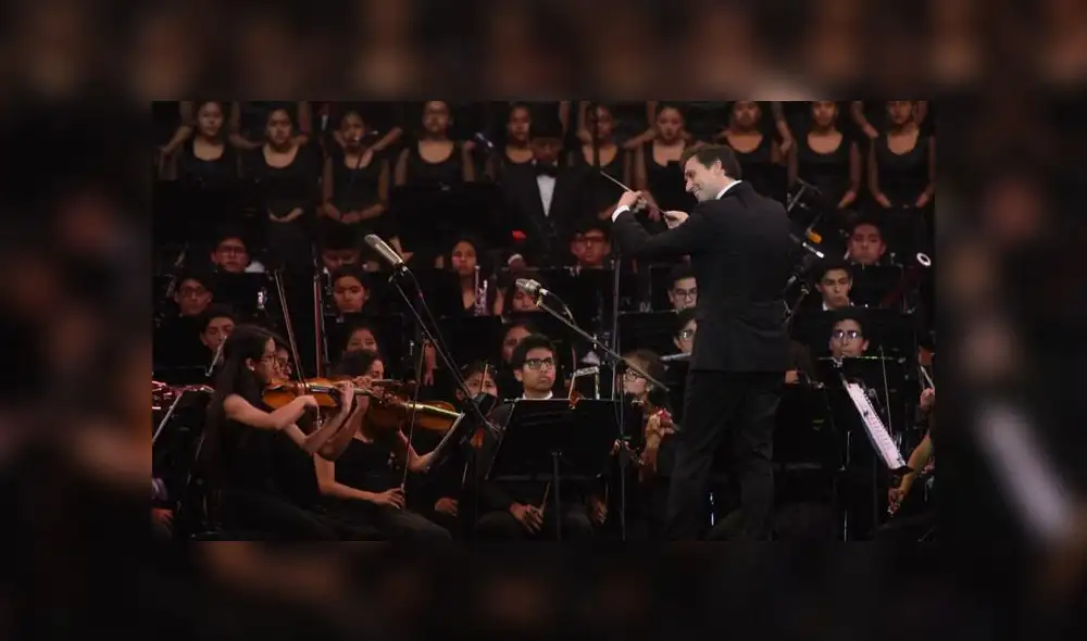 Así se desarrolla el concierto de Juan Diego Flórez en la Plaza de Armas. (Foto: Melissa Merino) Así se desarrolla el concierto de Juan Diego Flórez en la Plaza de Armas. (Foto: Melissa Merino)