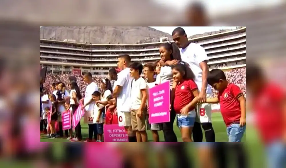 Alianza Lima y Universitario rinden homenajes a la Mujer.