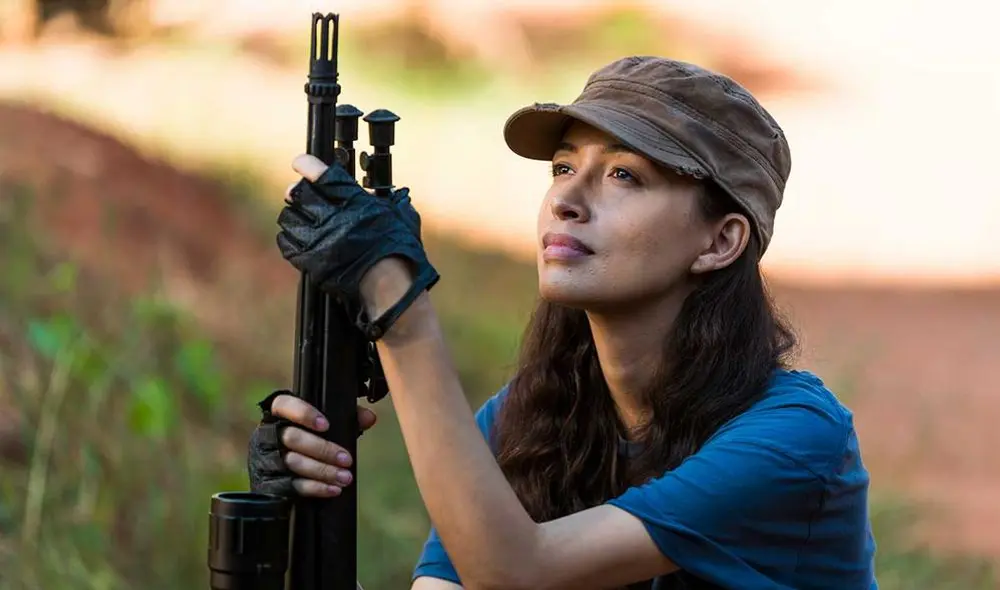 The Walking Dead: la actriz Christian Serratos, 'Rosita', debuta como mamá|FOTOS 
