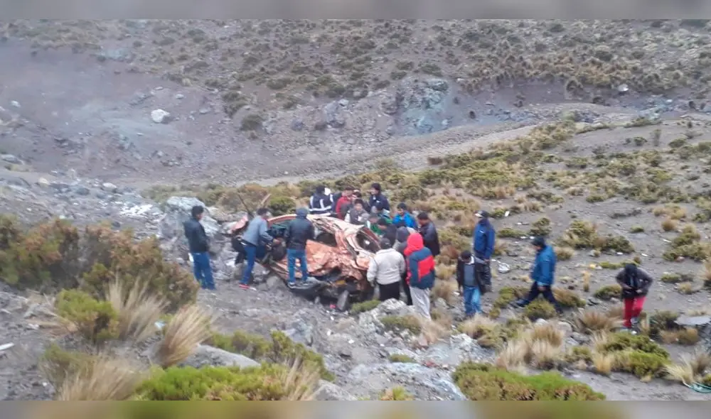 Choque múltiple deja cuatro muertos y tres heridos en vía Arequipa - Puno [FOTOS]