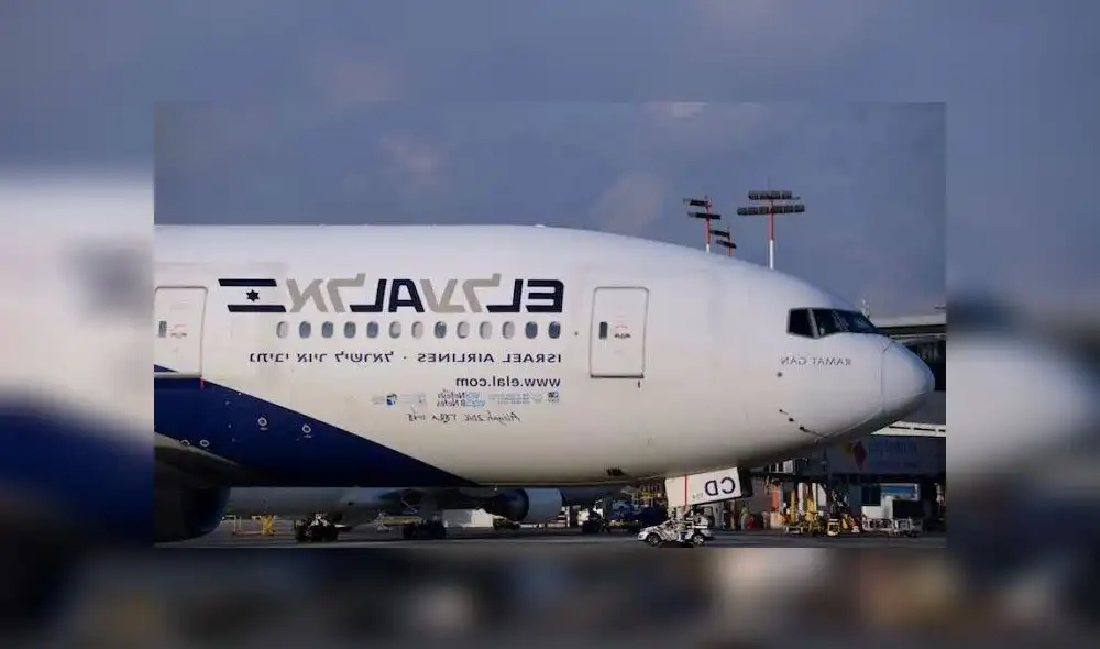 Azafata entra en coma tras contagiarse de sarampión en vuelo a Nueva York [VIDEO]