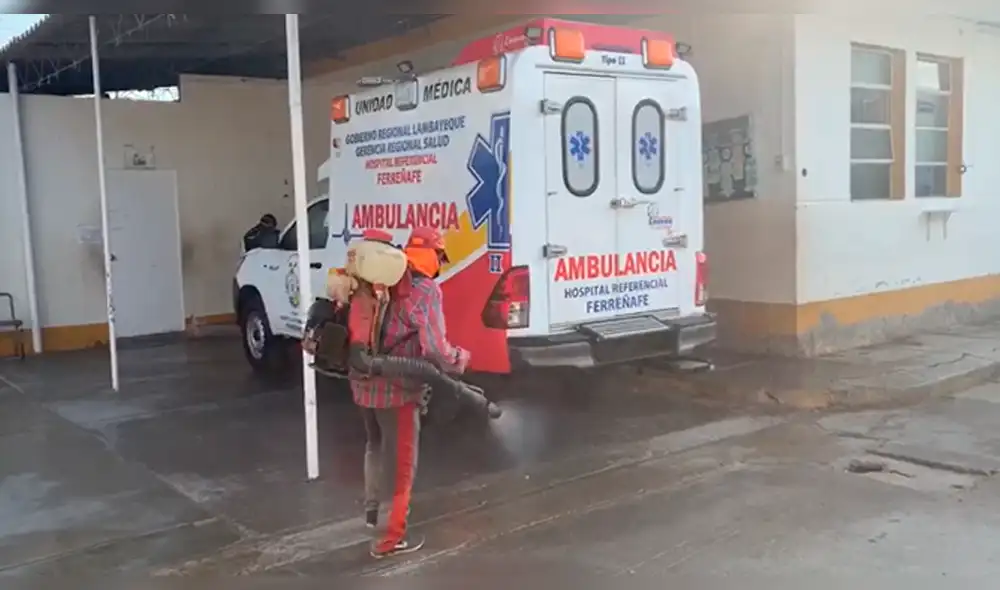 Desinfectan hospital de Ferreñafe. Desinfectan hospital de Ferreñafe.