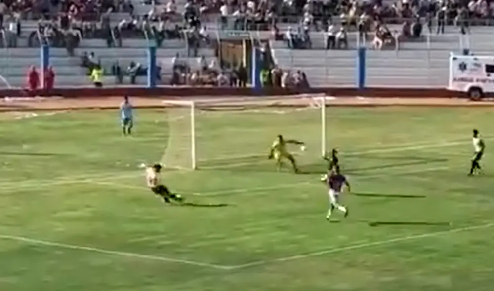 Alejandro Hohberg marcó el 3-1 de Universitario ante Carlos Stein por la Liga 1 Movistar 2020. Foto: Captura