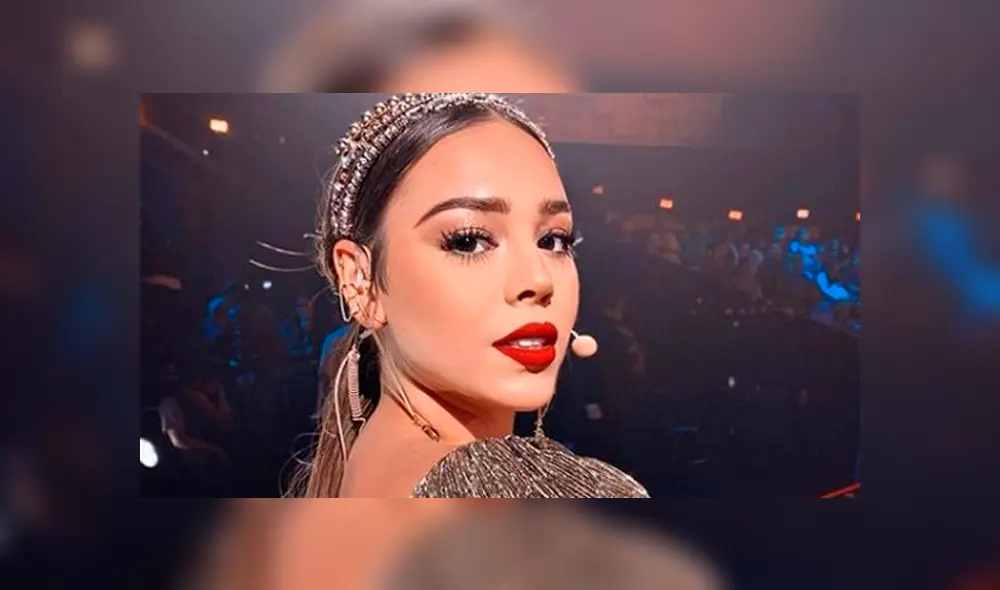 Élite: Miguel Bernardeu alborota las redes sociales robando beso a Álvaro Rico [VIDEO]