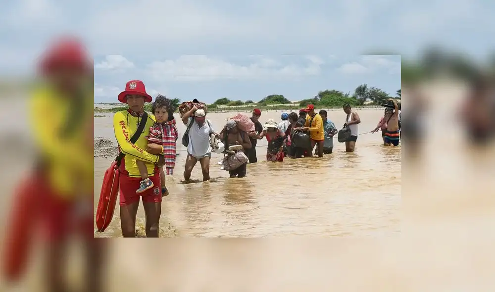 Lluvias torrenciales, tormentas eléctricas y desborde de ríos destruyen el norte del país