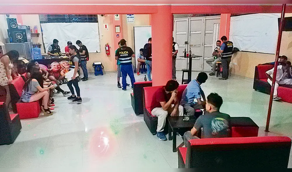 trabajo sexual. Las mujeres son obligadas a prostituirse en locales exclusivos para varones.