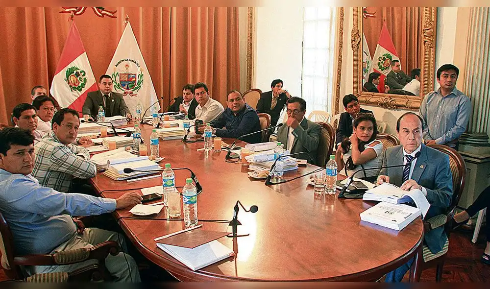 Consejo Regional debate hoy pedido para declarar persona no grata a Bartra