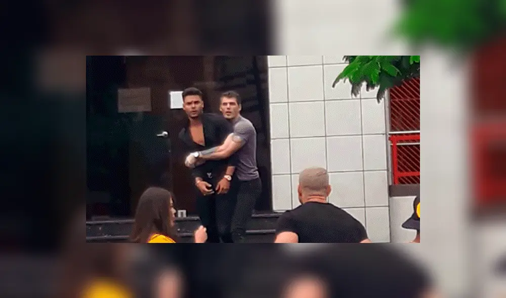 ‘El Wasap de JB’ alista parodia de pelea entre Erick y Coto 