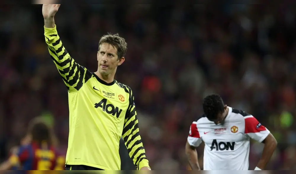 Edwin Van der Sar se retiró a los 41 años de edad en 2011 tras perder la Champions League con Manchester United. (Foto: AFP)