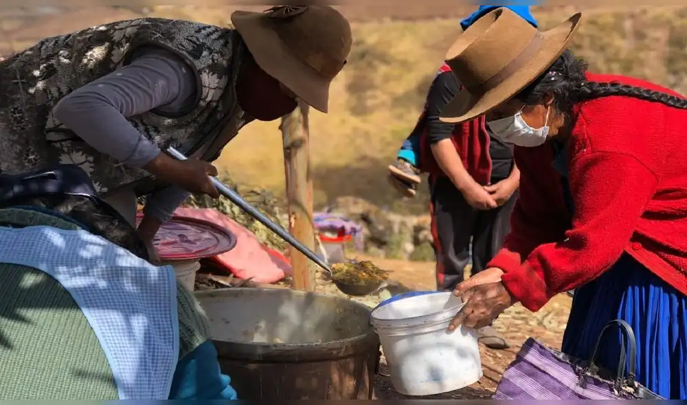Cusqueños organizan cruzada para apoyar a quienes menos tienen. Cusqueños organizan cruzada para apoyar a quienes menos tienen.