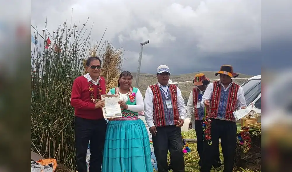 Declaran guardián y protector del lago Titicaca a congresista Quintanilla Declaran guardián y protector del lago Titicaca a congresista Quintanilla