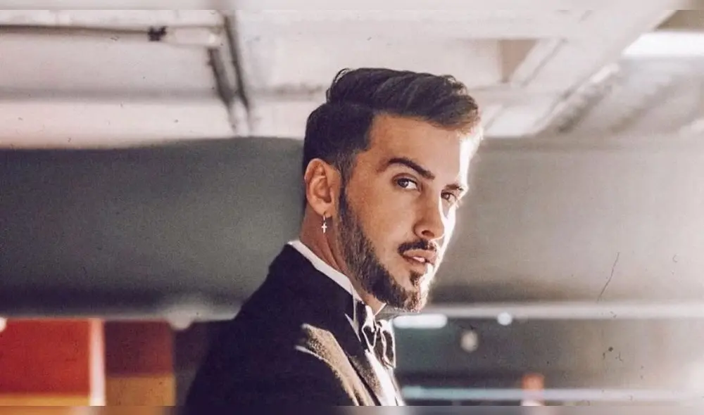 Roberto Carlo comparte fotografía con su novio. (Foto: Ahora Noticias)