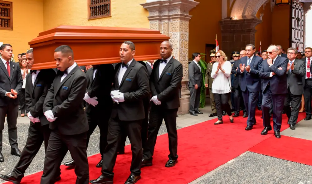 Restos de Javier Pérez de Cuéllar fueron velados en Torre Tagle