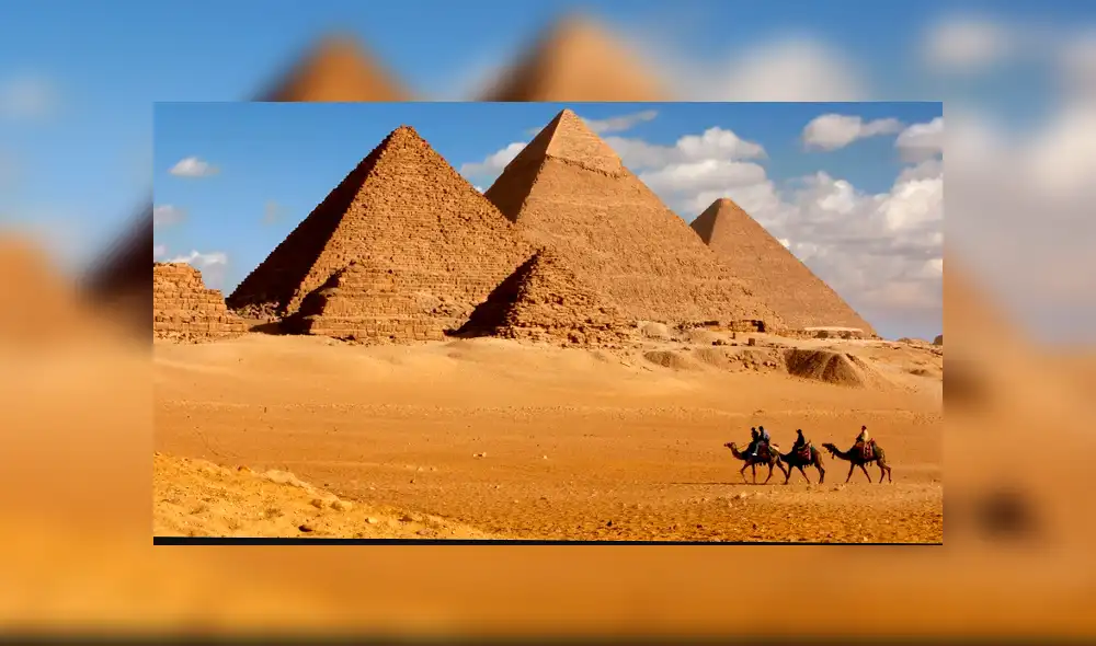 Explosión cerca de las pirámides de Guiza deja al menos 17 turistas heridos Explosión cerca de las pirámides de Guiza deja al menos 17 turistas heridos