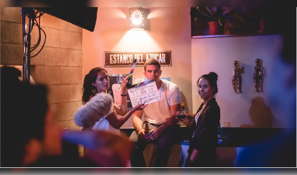 Escolares estrenan "Sofía", un corto sobre la búsqueda de identidad en los adolescentes Escolares estrenan "Sofía", un corto sobre la búsqueda de identidad en los adolescentes