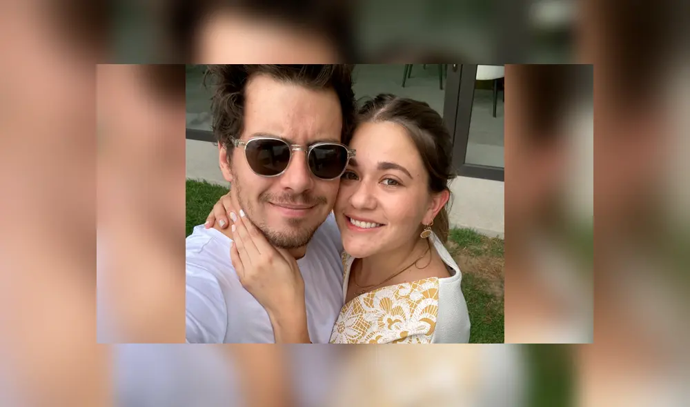 La joven pareja compartió la curiosa foto en Twitter. Foto: Mayela Medrano La joven pareja compartió la curiosa foto en Twitter. Foto: Mayela Medrano