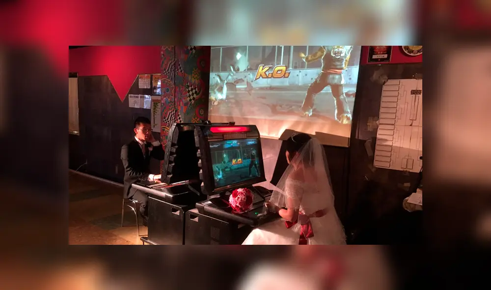 Recién casados resuelven su primera pelea con una partida de Tekken [FOTOS] 
