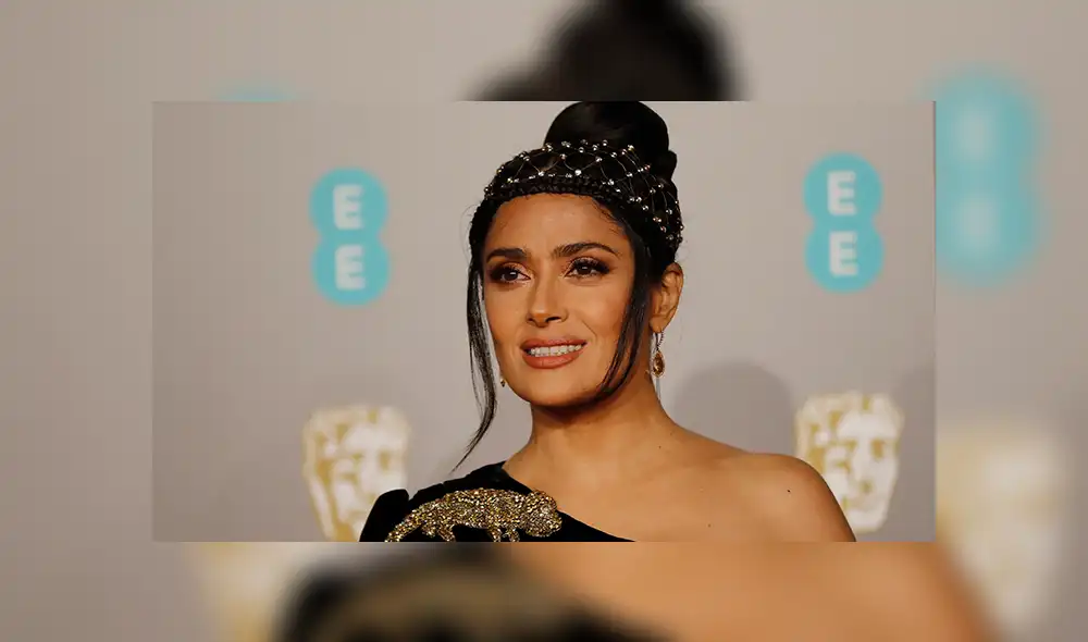 Salma Hayek impacta con reacción tras ver arder Notre Dame [VIDEO]