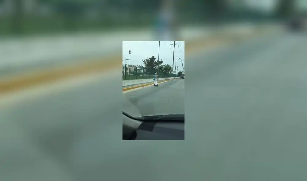 Anciana usa scooter en plena avenida y causa furor en redes sociales [VIDEO]