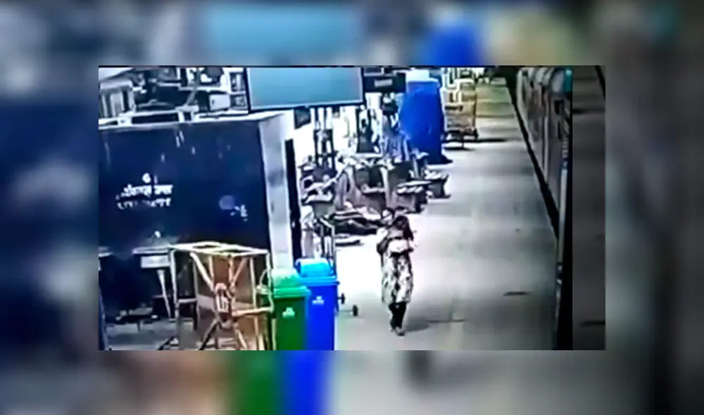 Pareja secuestra a niña en estación de tren en la India. Foto: Captura/News Nation Pareja secuestra a niña en estación de tren en la India. Foto: Captura/News Nation