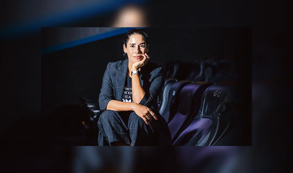 Gianella Neyra regresa hoy al cine protagonizando Recontraloca, filme que habla sobre el empoderamiento de la mujer, la felicidad y el romper los moldes. Gianella Neyra regresa hoy al cine protagonizando Recontraloca, filme que habla sobre el empoderamiento de la mujer, la felicidad y el romper los moldes.