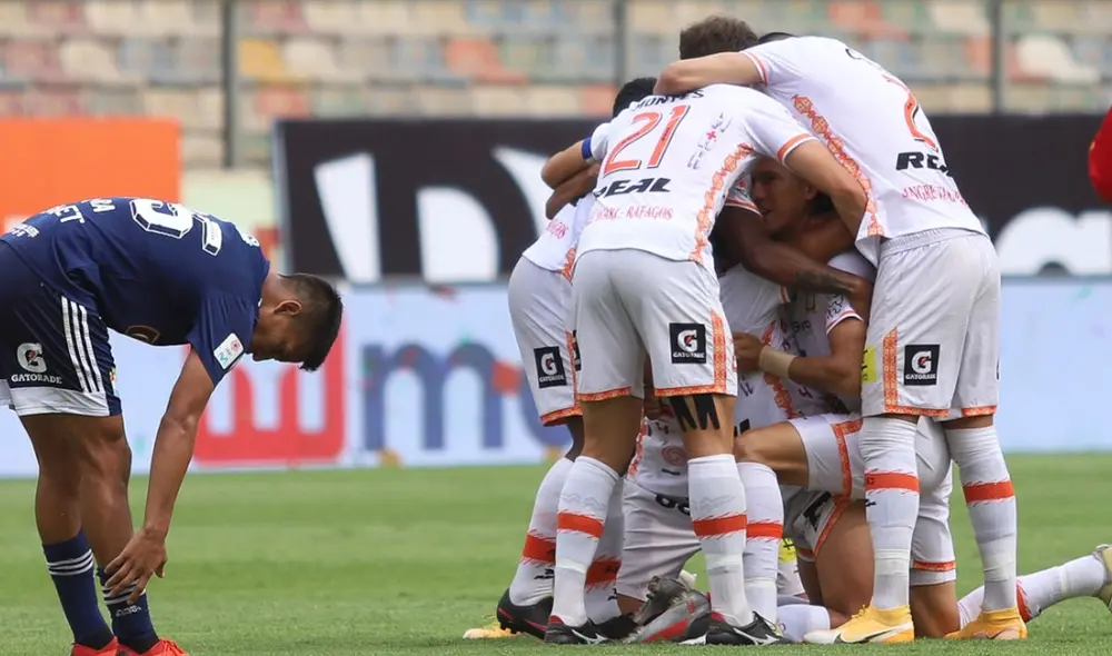 Ayacucho FC venció a Cristal en el Estadio Monumental. Foto: FPF Ayacucho FC venció a Cristal en el Estadio Monumental. Foto: FPF
