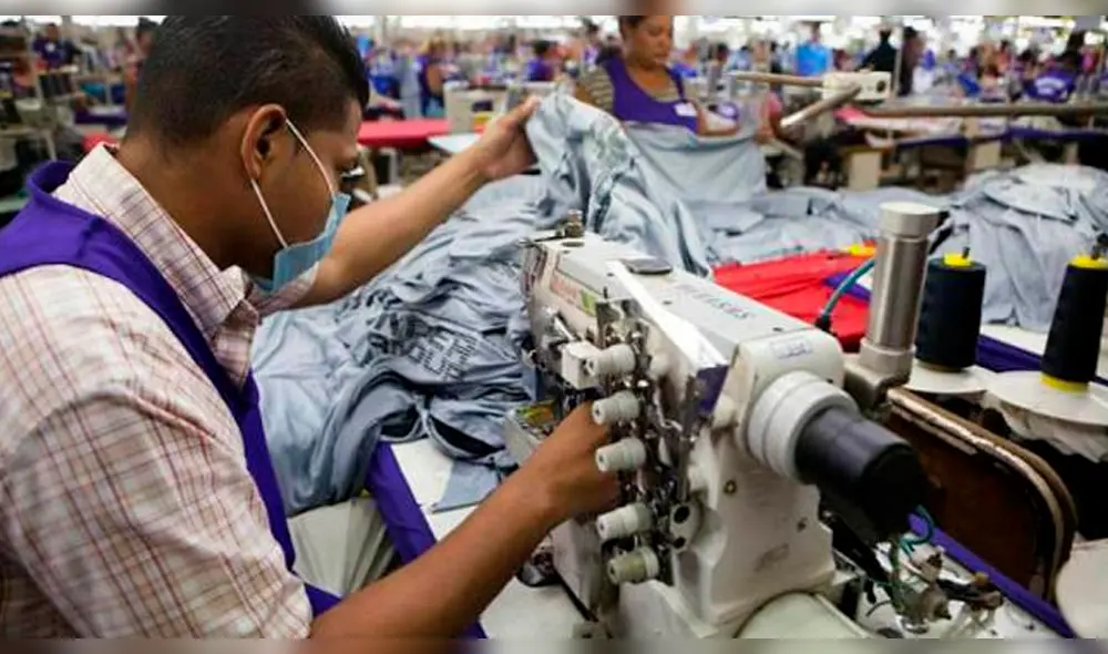 China: industria manufacturera se contrae por quinto mes consecutivo